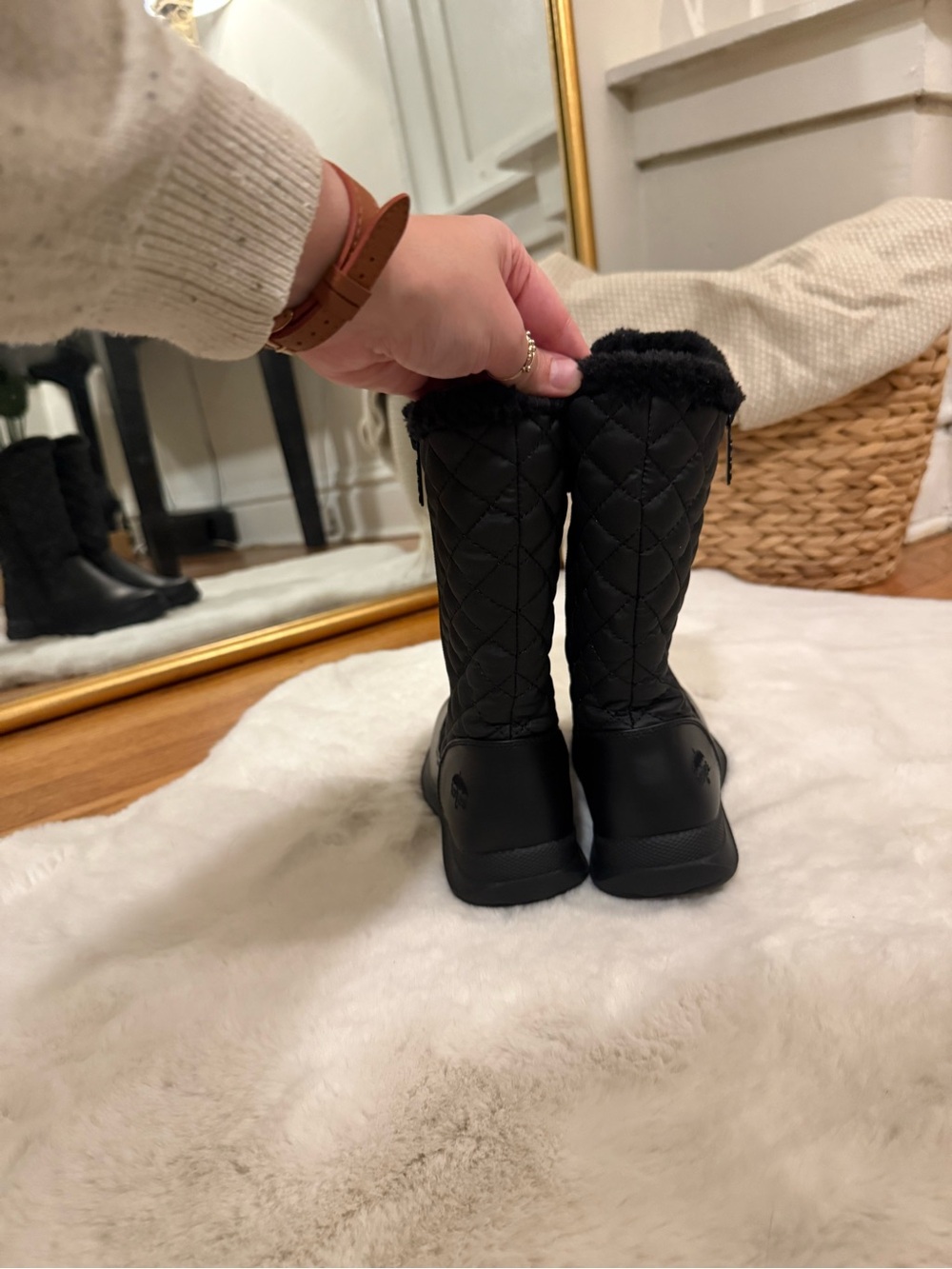 Totes Black Quilted Winter Boots with Faux Fur Interior - Picture 5 of 5